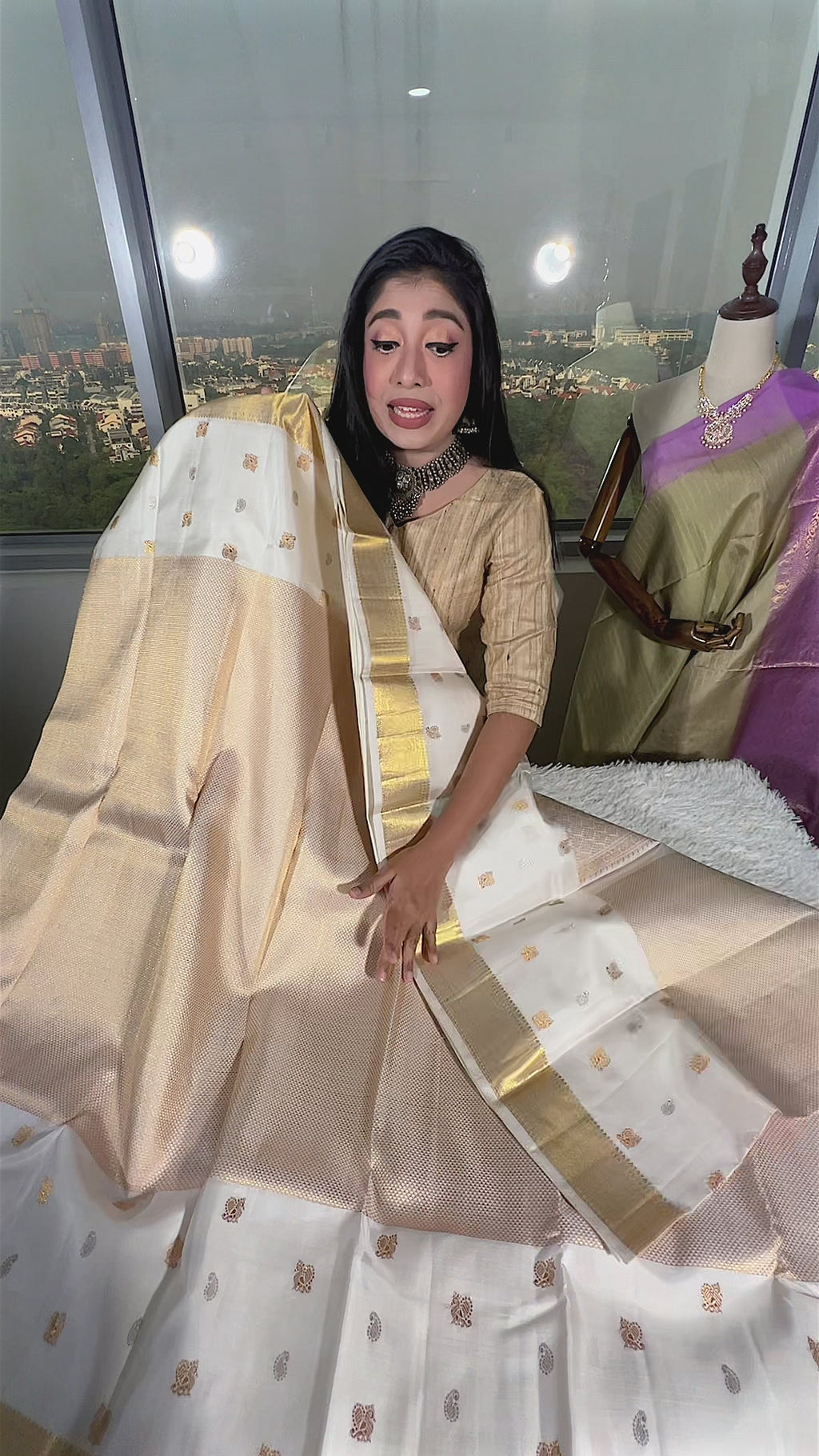 Mallipoo (மல்லிப்பூ)